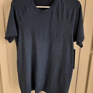 Lululemon men’s workout shirt